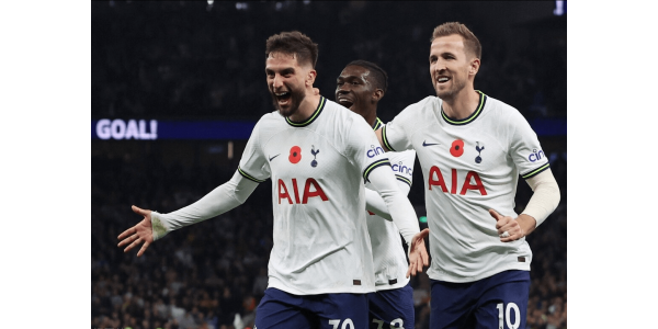 Tottenham jäi jälkeen kolme kertaa ja järjesti ihmeellisen käännöksen